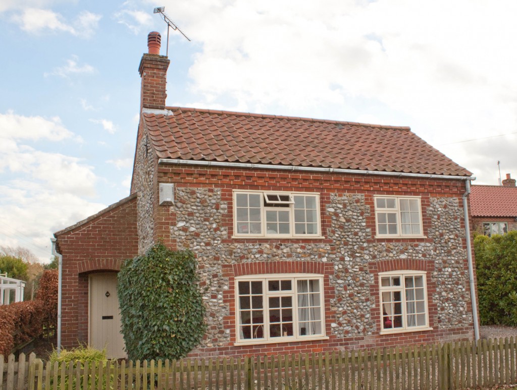 Oaktree Cottage from the Outside